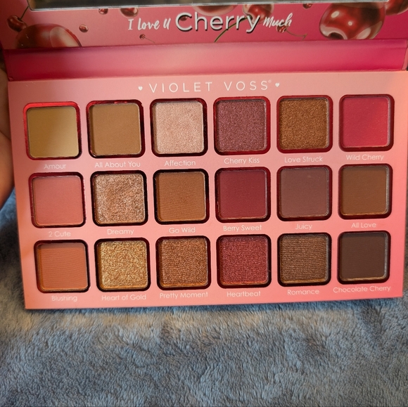 Violet Voss I Love You Cherry Much Eye Shadow Palette .83oz 23.4g - Picture 3 of 3